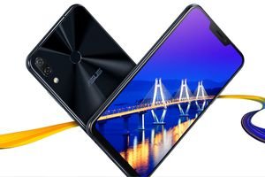 Asus ZenFone 5, front and back view at angle