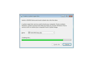 A screenshot of Windows 7 creating a system repair disc