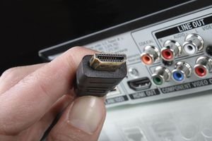 HDMI_182377035.jpg